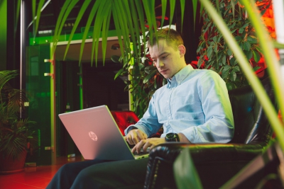 전자 산업에 투자